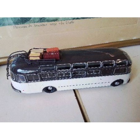 BUS ISOBLOBLOC 1/43