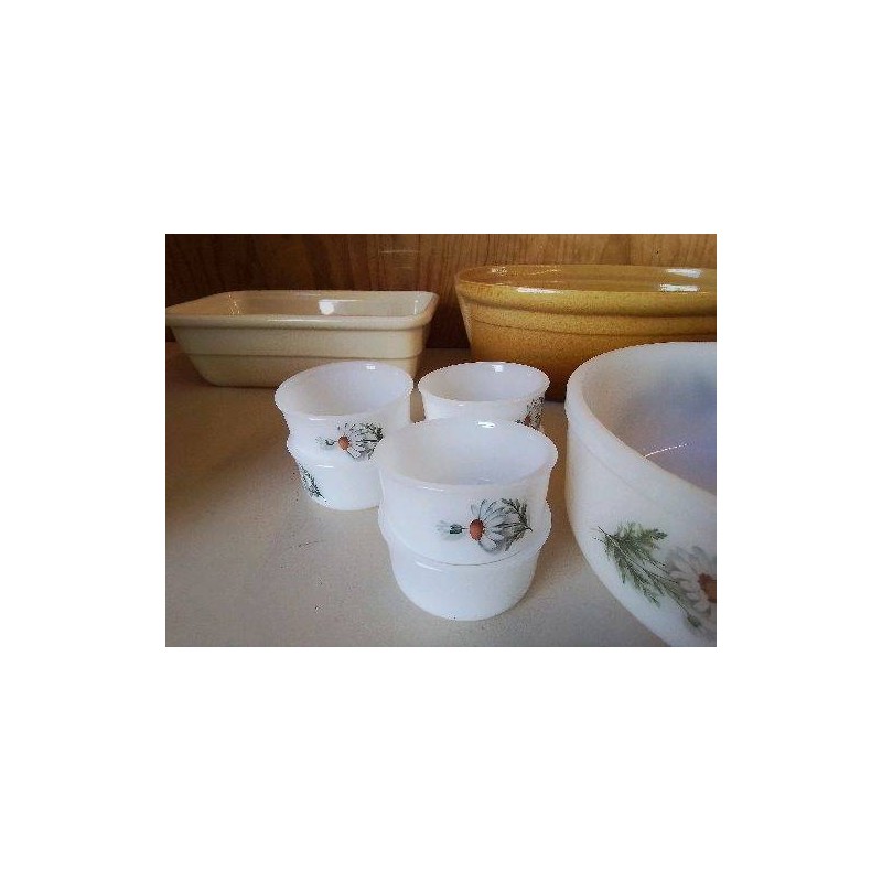 RAMEQUIN ARCOPAL MOTIF MARGUERITE 