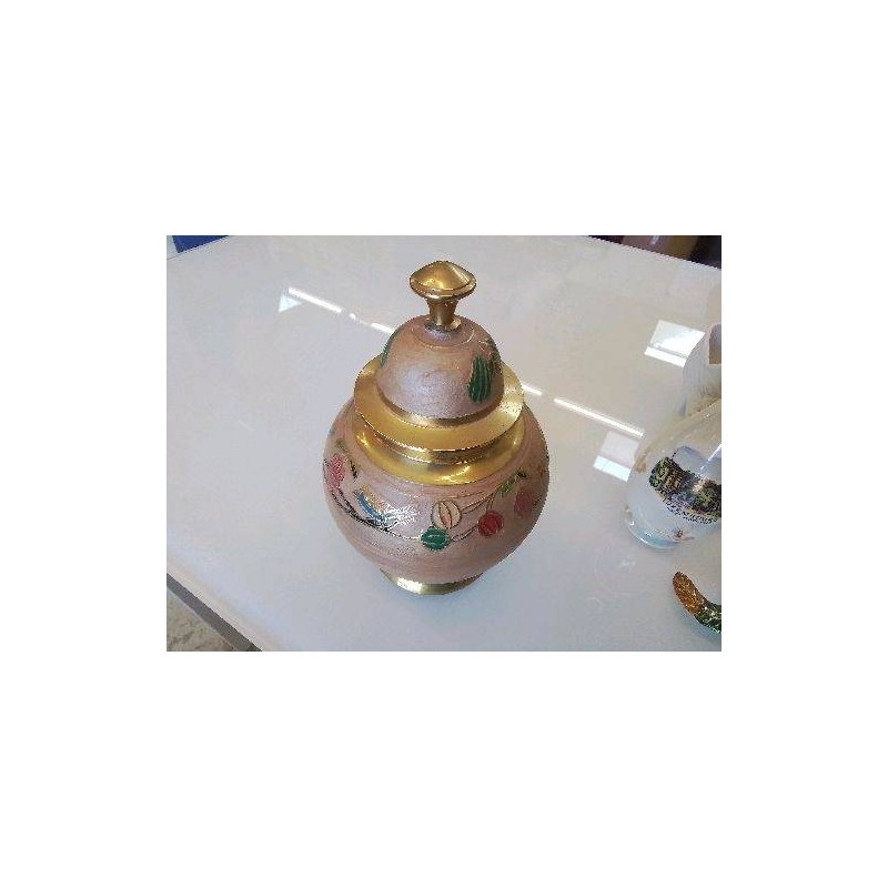 VASE EN LAITON 