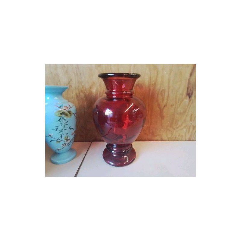 GRAND VASE EN VERRE ROUGE