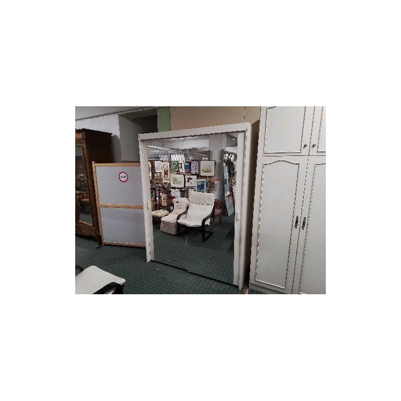 ARMOIRE BLANCHE PORTE 