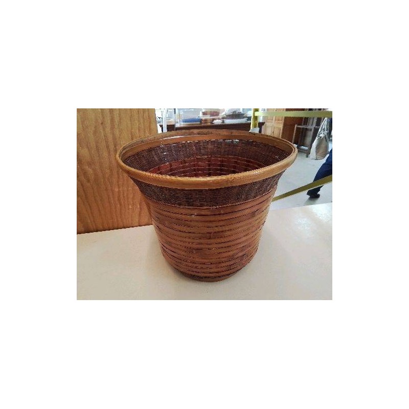 CACHE POT EN BAMBOU 