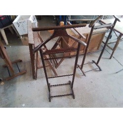 VALET DE CHAMBRE