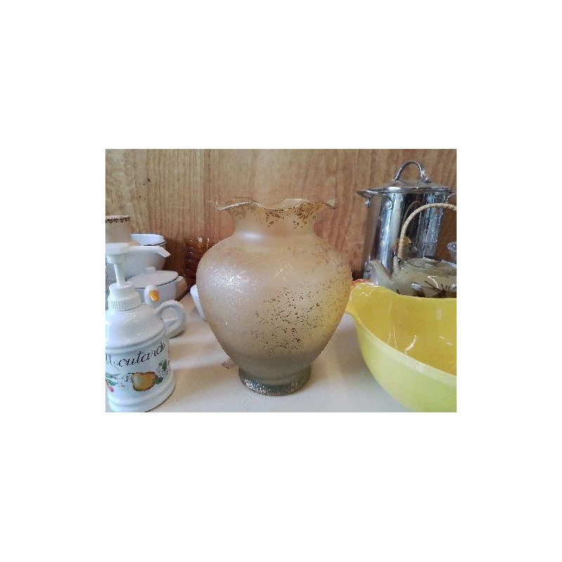 VASE TACHETÉ DORÉ 