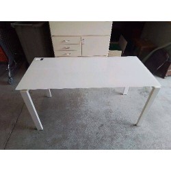BUREAU BLANC ACIER ET VERRE