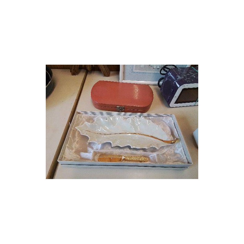 COFFRET BEURRIER AVEC SON COUTEAU 