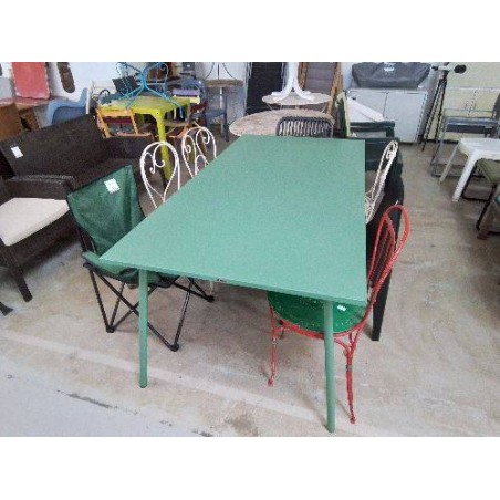 TABLE DE JARDIN COULEUR VERT PISTACHE REF 