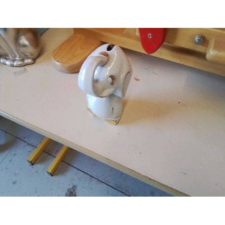 TIRELIRE ÉLÉPHANT EN PORCELAINE 