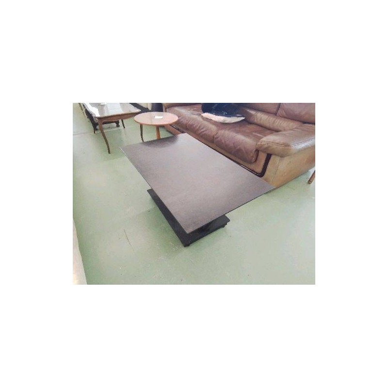 TABLE BASSE PLATEAUX PIVOTANT EN VERRE ET METAL