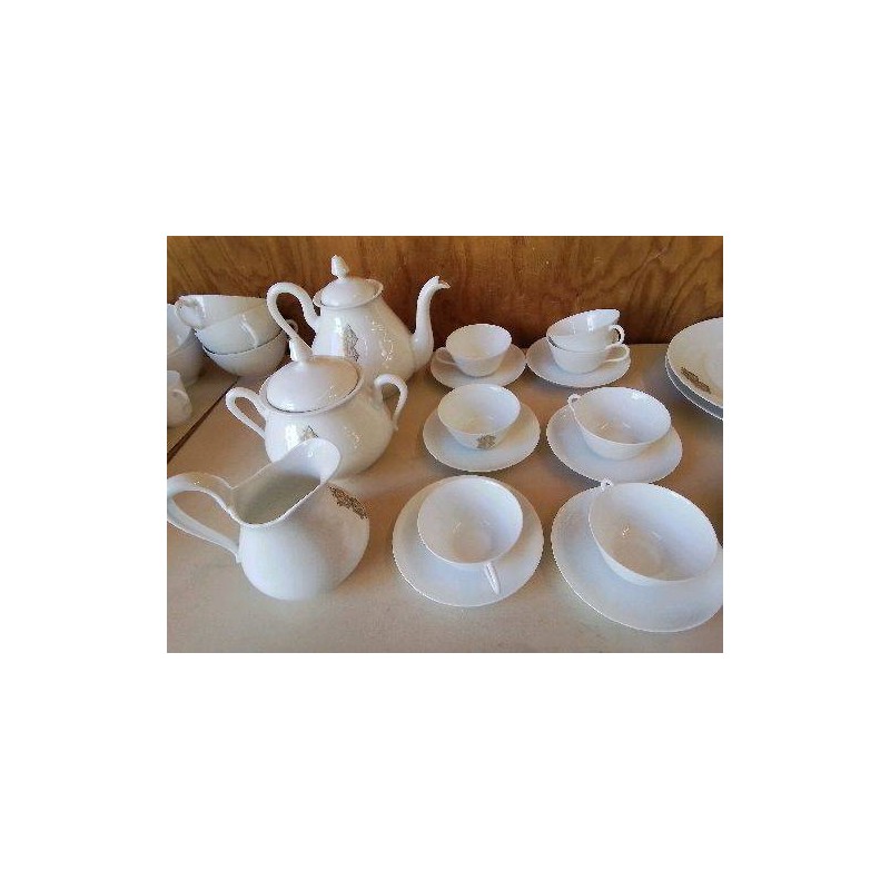 SERVICE A THE EN PORCELAINE 