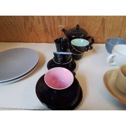 SERVICE À CAFÉ NOIR COLORÉ 