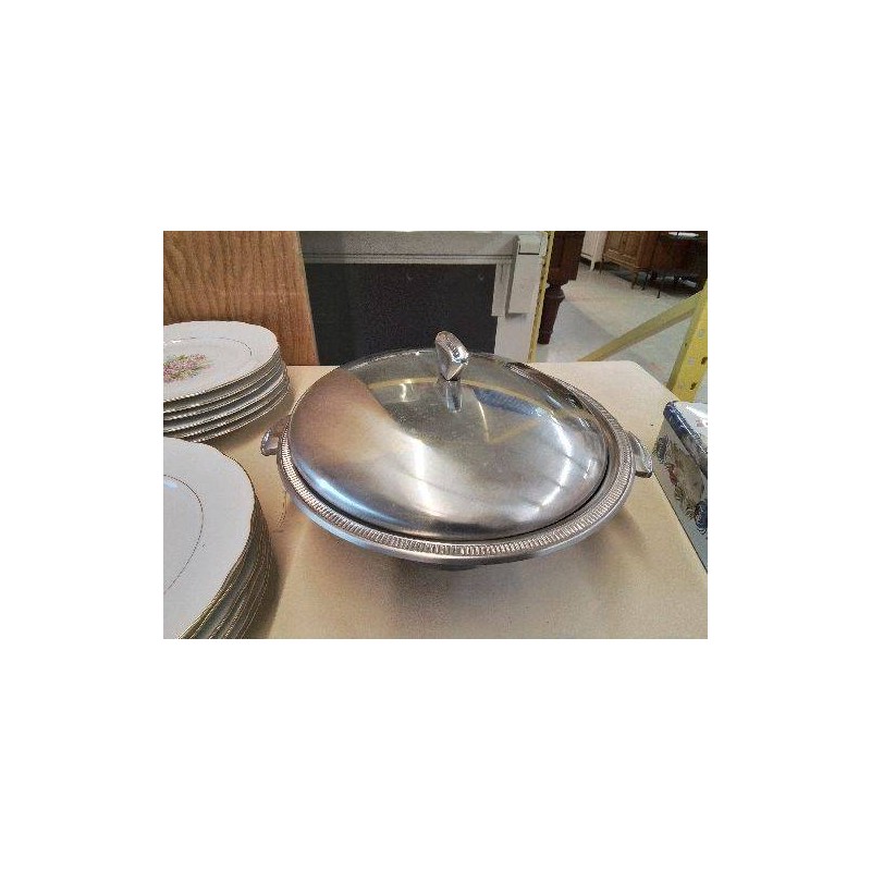 SOUPIÈRE EN INOX MASSIF 