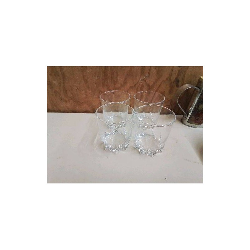 LOT DE 4 VERRE À WHISKY 