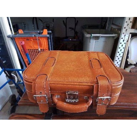 PETITE VALISE EN CUIR 