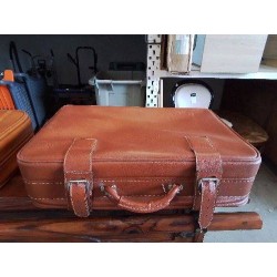 VALISE EN CUIR 
