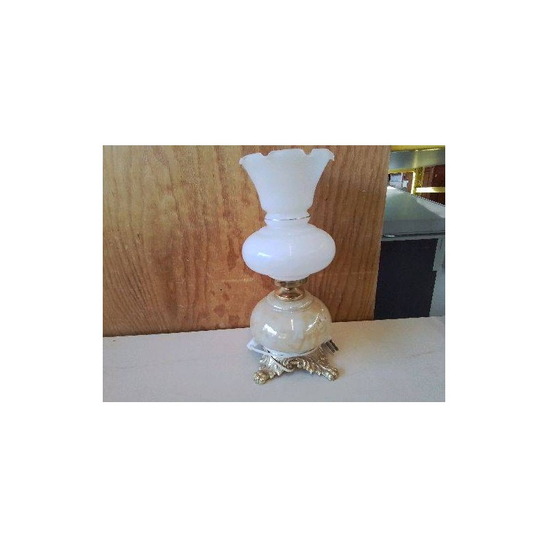 LAMPE A POSER