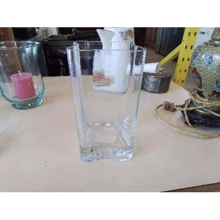 VASE EN VERRE 
