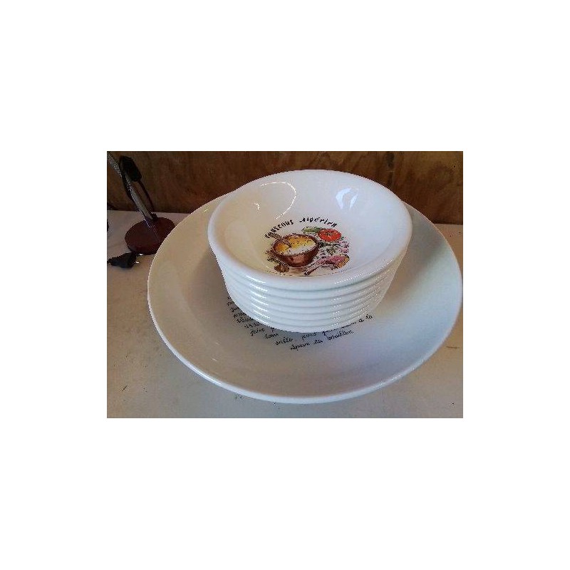 ENSEMBLE PLAT ET ASSIETTES A COUSCOUS 