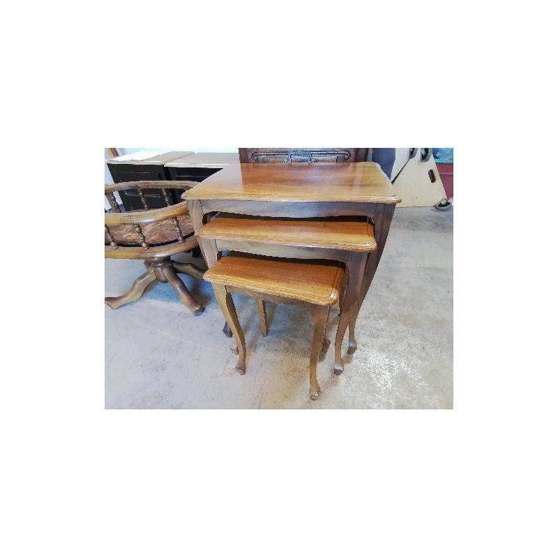 LOT DE 3 TABLES GIGOGNES 