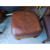 POUF EN CUIR