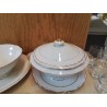 SOUPIERE EN PORCELAINE 