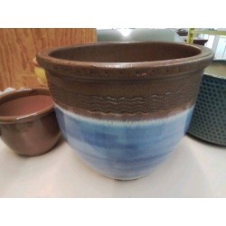 CACHE POT 