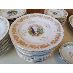 LOT DE 6 ASSIETTES PLATES MOTIF RENOIR BORDURES DORÉ 