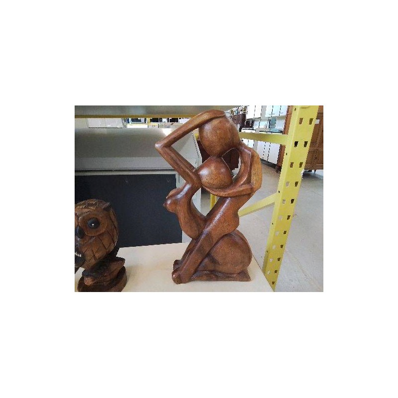 STATUETTE EN BOIS