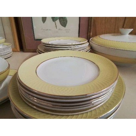 LOT DE 6 ASSIETTES À DESSERT JAUNE ET DORÉ 