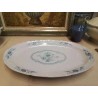 PLAT OVALE EN PORCELAINE MOTIF FLORAL BLEU 
