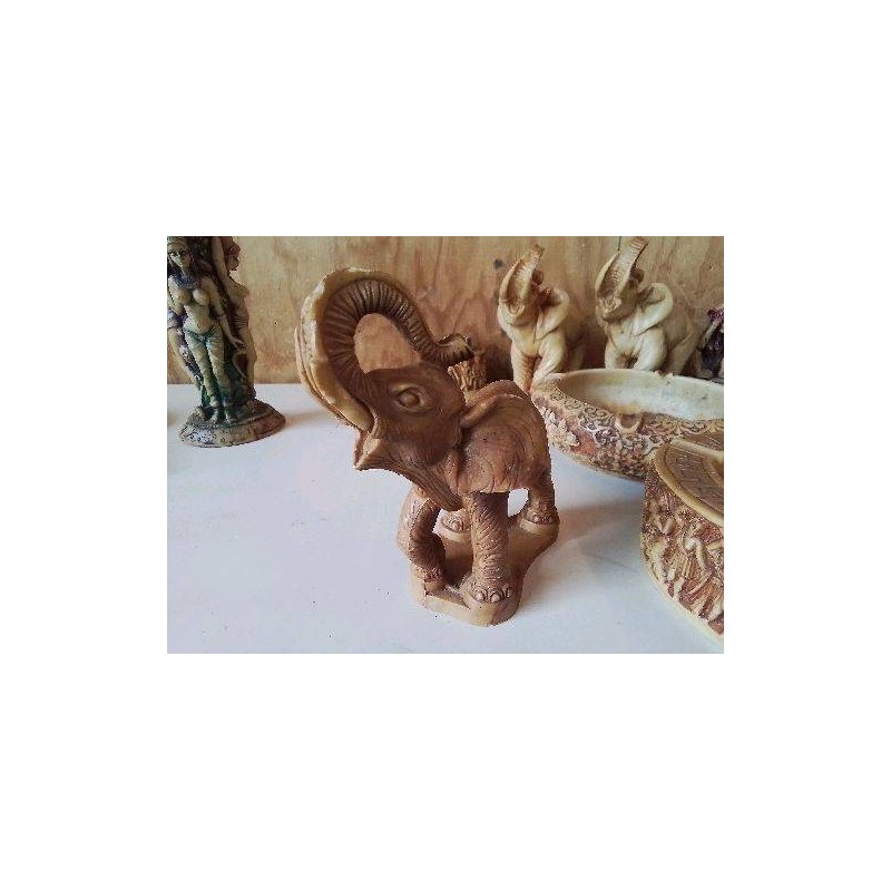 PETIT ÉLÉPHANT RESINE 