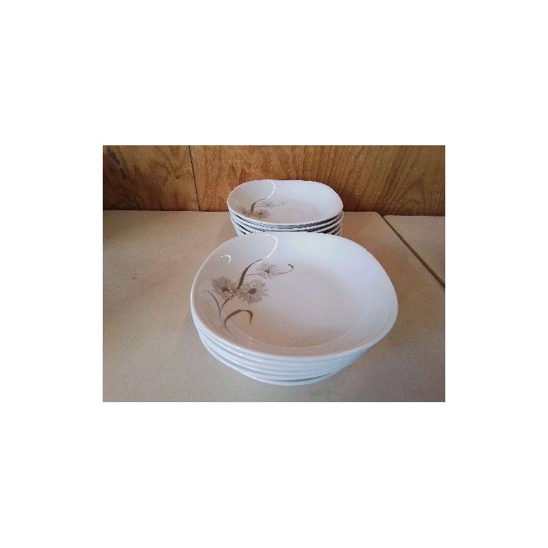 LOT DE 6 ASSIETTES CREUSES BLANCHE MOTIF FLORAL PORCELAINE 
