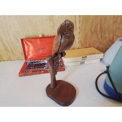 PEROQUET SCULPTÉ 
