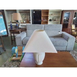 LAMPE BLANCHE DE SALON 
