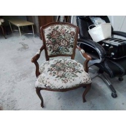 FAUTEUIL MOTIF FLORAL 