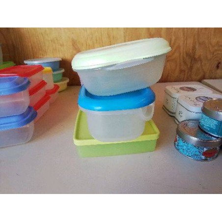 TUPPERWARE MOYEN