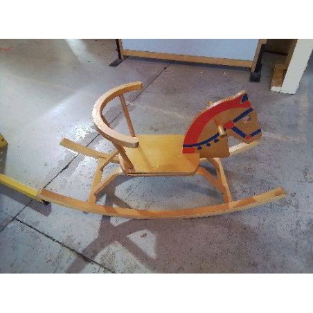 CHEVAL À BASCULE 