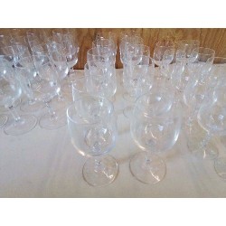 VERRE A VIN EN CRISTAL 
