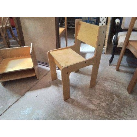 CHAISE EN CONTRE-PLAQUÉ ANNEE 70