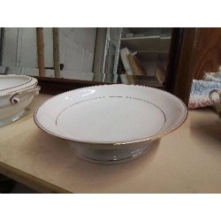 PLAT PRESENTOIR PORCELAINE BORDURE DORÉ 