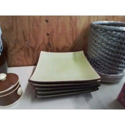 LOT DE 5 ASSIETTES CARRÉ 