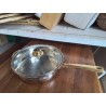 LA CASSEROLE AVEC SON COUVERCLE 
