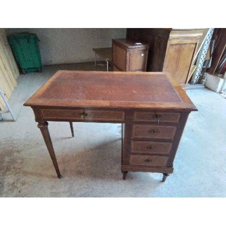 BUREAU MARQUETÉ 