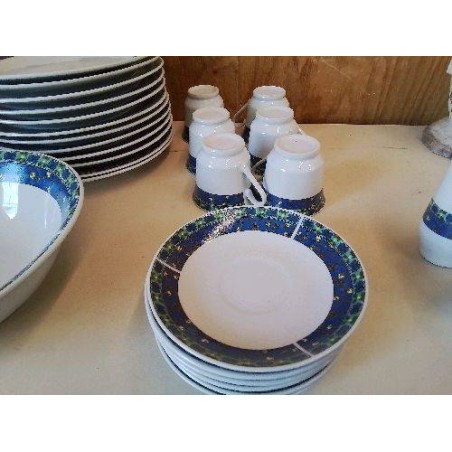 TASSE ET SOUCOUPE MOTIF FLEURS BLEU 