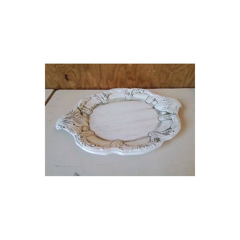 PLAT EN PORCELAINE 