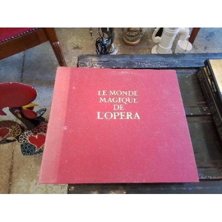 COFFRET VINYLE LE MONDE MAGIQUE DE L’OPERA 