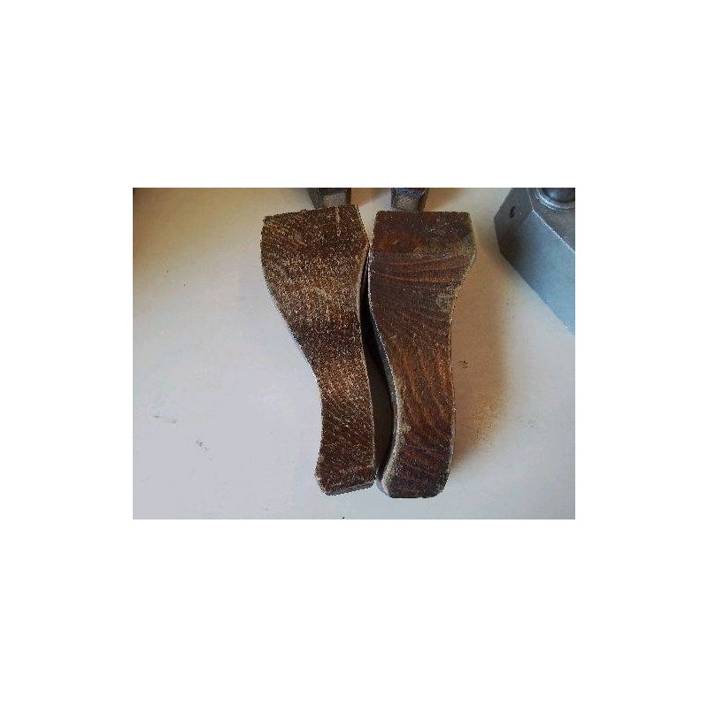 LOT DE 4 PIEDS 