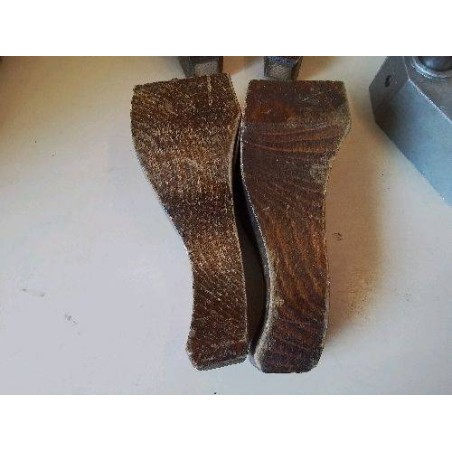 LOT DE 4 PIEDS 