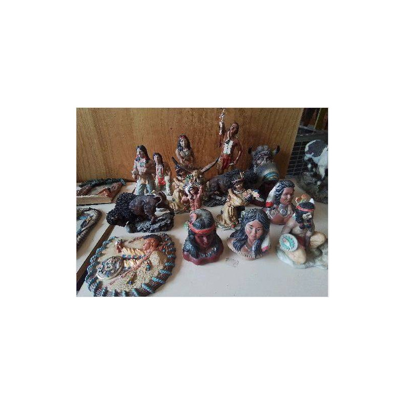 FIGURINE NATIVE NORD AMÉRICAINE 