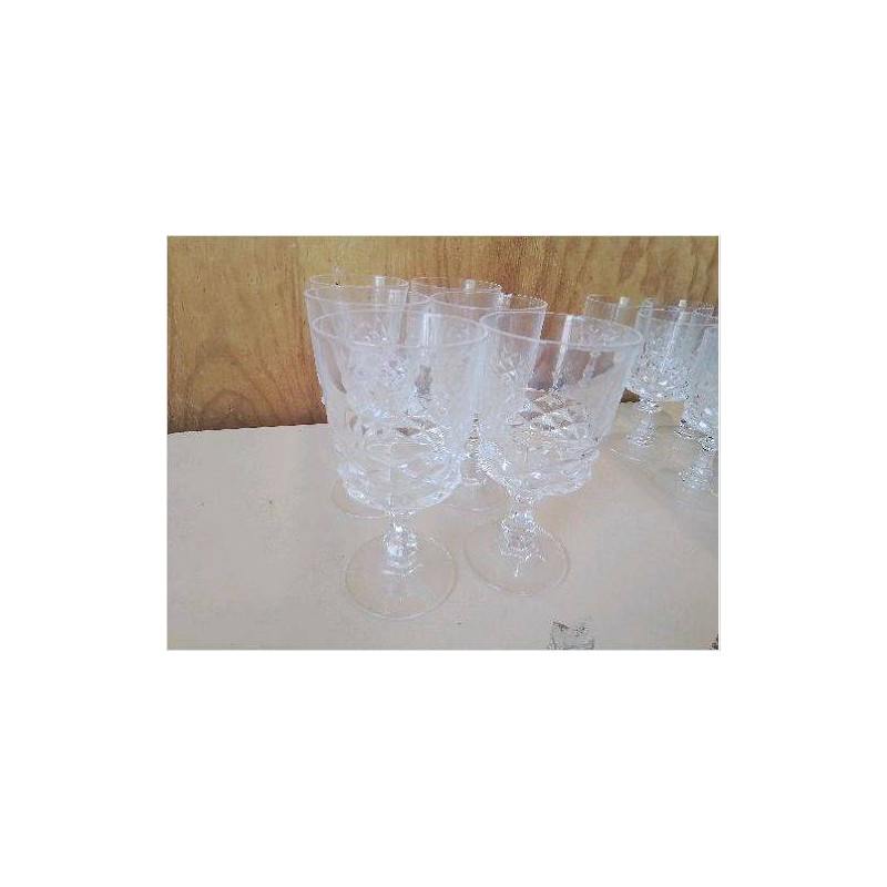 LOT DE 6 VERRES A VIN ROUGE EN CRISTAL 